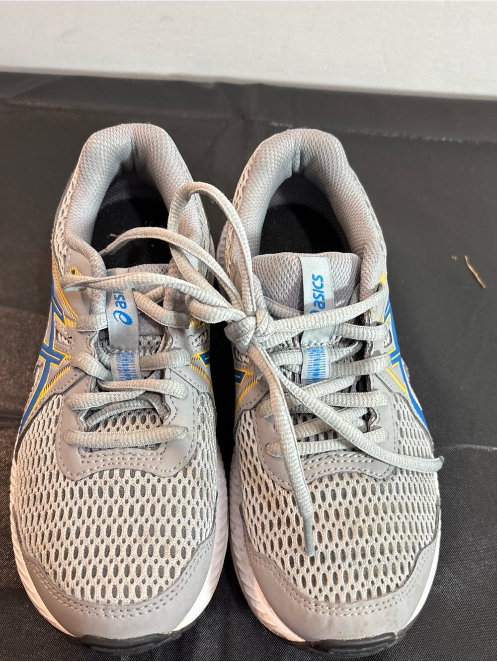 ASICS Kids' Gray and Blue Lightweight Running Shoes. EUC!!!  9/15